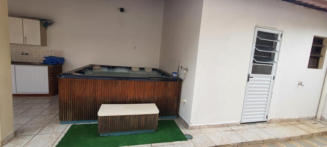 Casa Completa Com Piscina A 300 Metros Do Mar Βίλα Peruíbe Εξωτερικό φωτογραφία